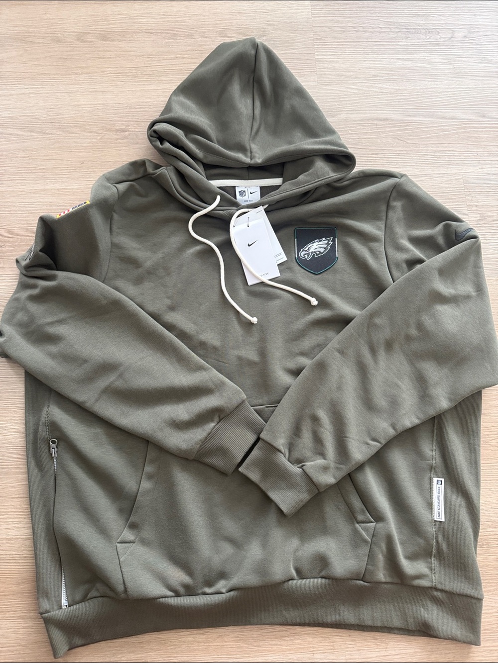 Mens Nike eagles sweater